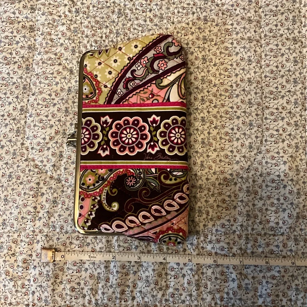 Vera Bradley Purple Paisley Kiss Wallet! - Picture 2 of 4
